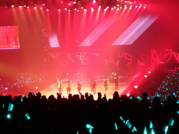 koreanscoop's tweet photo. Now SHINee - evil #SWC3JKT #SWCINA #SWCIIIJKT http://t.co/szOWKIQLbp