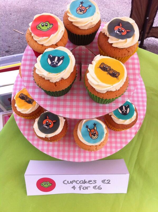 ikidsdesign's tweet image. Who wants to try a 'Ganged' up cupcake? Fionnuala and the Gang are in @gardenworld_ie today. Mid-Summer Garden Party!