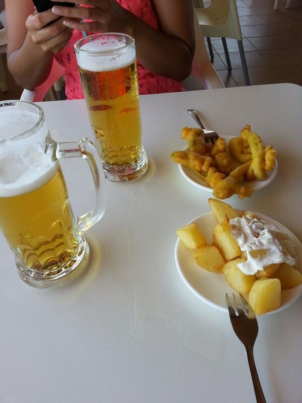 lorenagarcia_92's tweet photo. Buenos días por la mañana =) @miriam_92_ http://t.co/rGMfv2dSd9