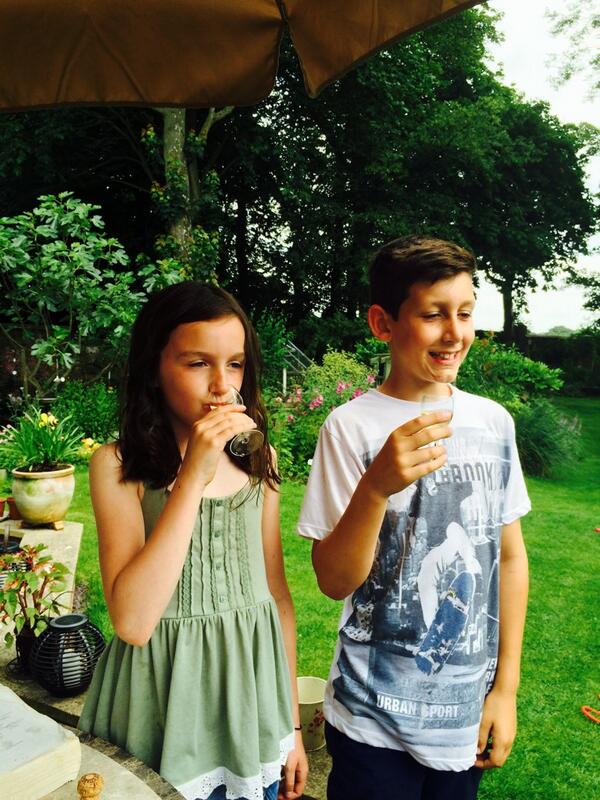 chill88's tweet photo. Kids getting on the juice http://t.co/FkXpZ5exMh