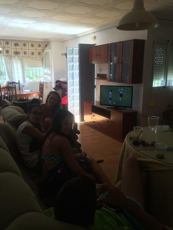 FtimaPalaciosA's tweet photo. Así vemos al @Merida_AD @RubiaTobalo @Almurubita http://t.co/7LmtODNf3Y