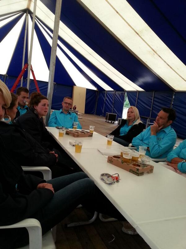 Het bestuur zit! Feest4daagse ten einde. Bedankt allemaal. Tot volgend jaar!