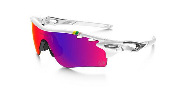 Oakley edición especial Tour de Francia y Mark Cavendish   Leer más: comunidadciclismo.com/oakley-edicion…
