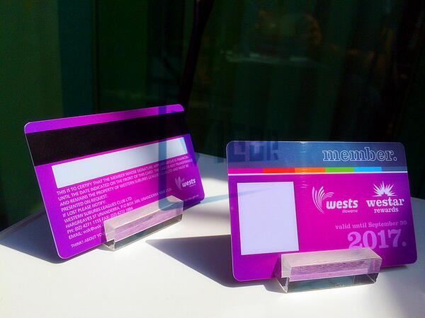 VigorSmartech's tweet image. CMYK offset printing membership cards with magnatic stripes and white signature --- vigorsmartech.com