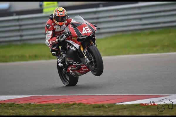 Final STK1000: 1º Savadori 2º <a href="/TatiMercado36/">Tati Mercado</a> y 3º <a href="/Fabio_Massei/">Fabio Massei</a> !!! Grandes!!! #FORZADUCATI #SBK