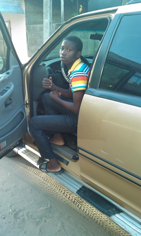 Da_Precious1's tweet photo. Be nice "@hituhnuchic: Hey boy....wat secondary school are u in? @tobinscoswag: Drop your insults \_____/ http://t.co/pBqqxGd15w""
