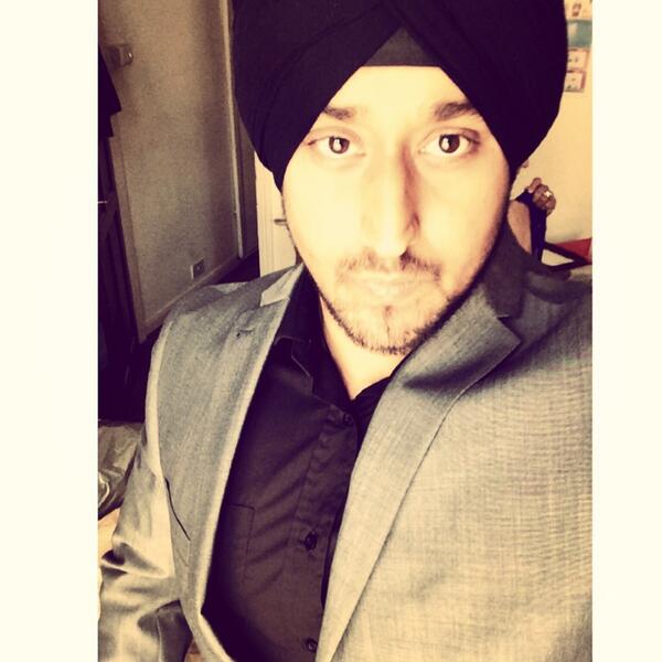 parmsahib's tweet image. Sardaran nu na vellney ni kudiya di thod .. Har kudi nu na mile sardar ni #suit #pagh #best