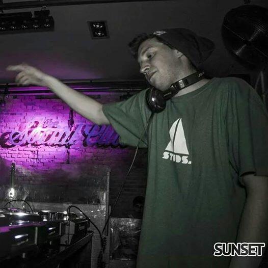 Swimsuitfest's tweet photo. Today we announce: Dambuss! A brand new #DnB-project by B-Art. #Filthy #ThePirateBay #SSF14 http://t.co/EuROfEkVnH