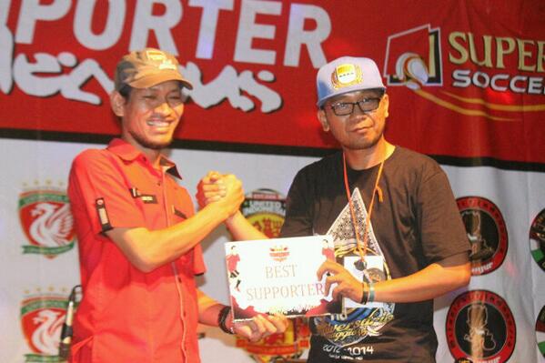 super_supporter's tweet photo. Best Supporter. @ICI_Cianjur #SuperSupporterRendezvous #Respect http://t.co/yw5XG0bF1p
