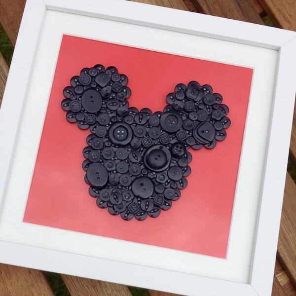 cutebuttongifts's tweet image. #buttons #buttonart #buttoncraft #handmadehour #handmade #mickey #mickeymouse #disney #disney2014