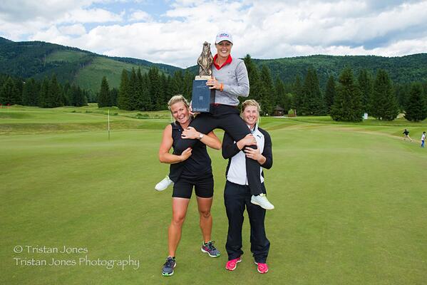 Swedish players <a href="/camillalennarth/">Camilla Lennarth</a> @sandracarlborgs <a href="/vivaschlasberg/">Viva Schlasberg</a> celebrate <a href="/SwGT16/">Swedish Golf Team</a> <a href="/LETgolf/">Ladies European Tour</a>