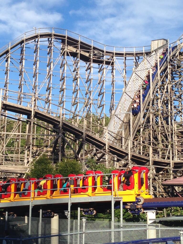 BqwIBYTIYAAt93S.jpg:large