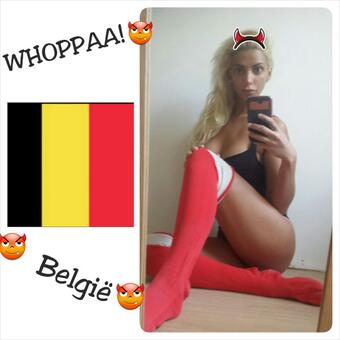 #LOVETHESAMBA @Qmusic_BE #WK hoppaaa Red Devils ! 😈😈😈 http://t.co/q8Ze3AFgQP<a href="/tag/lovethesamba"class="tags">#LOVETHESAMBA</a><a class="tags" target="_blank" title="On Twitter" href="/?out=eyJ0eXAiOiJKV1QiLCJhbGciOiJIUzUxMiJ9.eyJpYXQiOjE3MjE2NzY4NzMsImlzcyI6InR3cG9ybnN0YXJzLmNvbSIsIm5iZiI6MTcyMTY3Njg3MywiZXhwIjoxNzUzMjEyODczLCJyZWRpcmVjdF91cmwiOiJodHRwczovL3R3aXR0ZXIuY29tL1FtdXNpY19CRSJ9.eDMELvzYjdRkvi8KNQp0cjfpnHS5LgP9ZhrwvnbyWMNjnyBk7OfJGLyUp4TVMN0w6aSErO9Klz9jy3_SRW_eAw">@Qmusic_BE</a><a href="/tag/wk"class="tags">#WK</a>