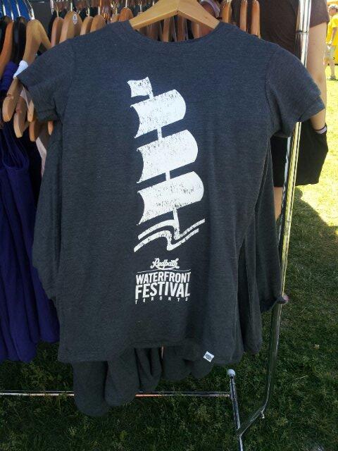 metowestyle's tweet image. It's a gorgeous day down at #TOWaterfrontFest! Visit us at Sherbourne Common to get your Festival tee for only $25!