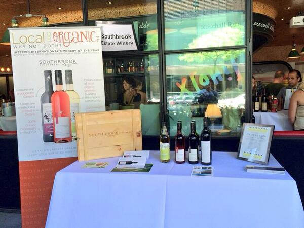 SouthbrookWine's tweet image. Stop by @SouthbrookWine's table for a taste! #OntarioWineFair