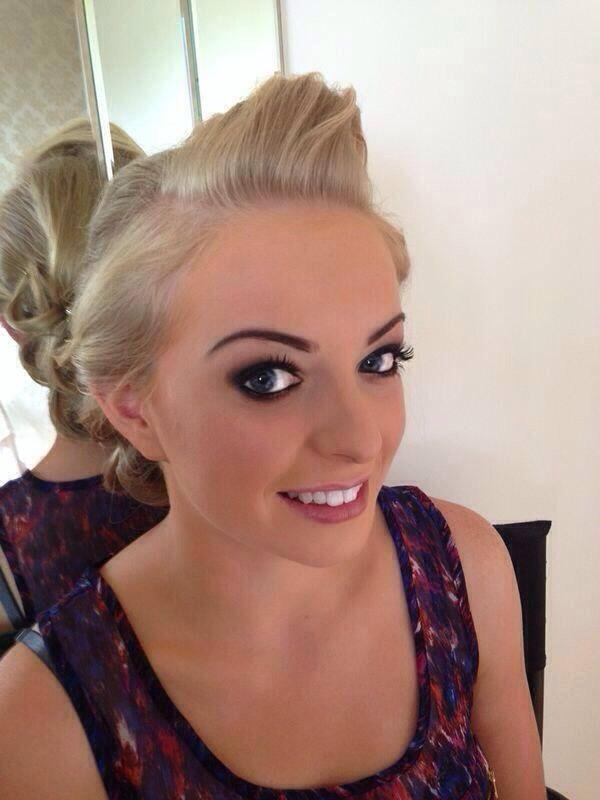 Shaunamacmakeup's tweet photo. Saturday night make up. #outonthetown http://t.co/cNAelXIzQj