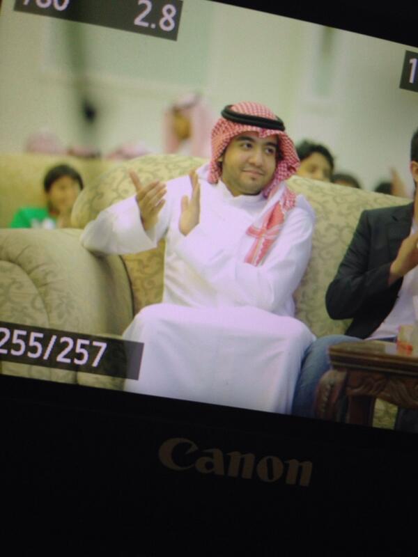 a_m_999's tweet photo. @Yasser_alabas 
عاش واقف مع يسوووري😉 http://t.co/4FJ4yVBFJ1