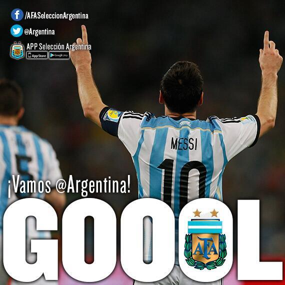 pjdigitalchubut's tweet image. &quot;Messi, el distinto&quot;, de @DiarioOle, el primer libro sobre Leo escrito en la #Argentina ▶ bit.ly/MessiElDistinto 《》