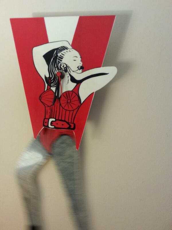 Just1Shon's tweet image. New addition to the studio. Yes, the legs go back and forth