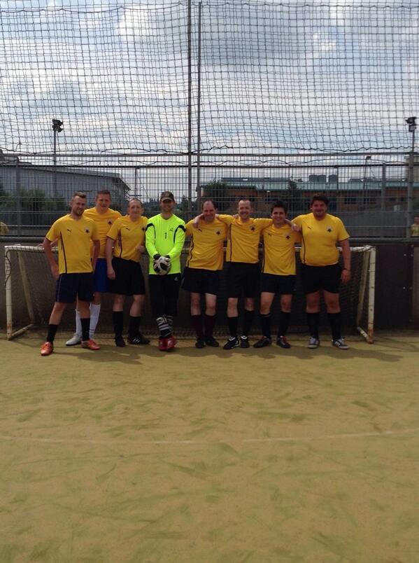 boyroberts's tweet photo. Great day today raising money for @DiabetesUK at our Group 30 - 5 a side event @goals_bristolS @colly75 http://t.co/I2KTDfWz7t