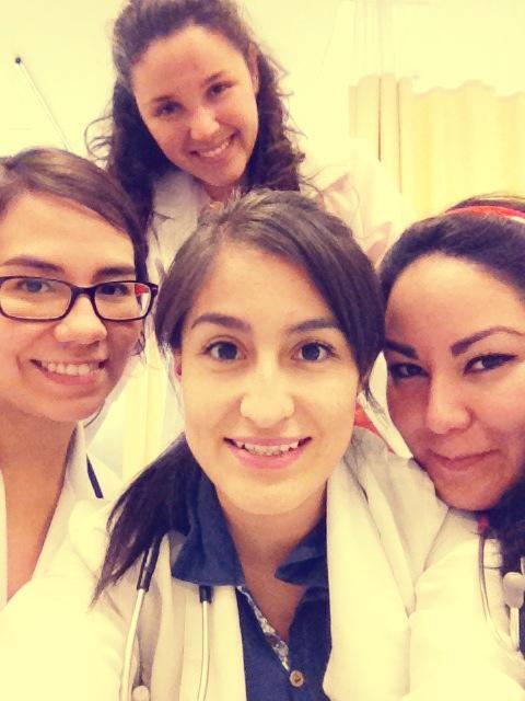 LuzVOL's tweet photo. El mejor año de mi vida tiene 3 principales razones!! @Busita1 , @karins_ra  @yuyu8a http://t.co/4FV8RlssTr