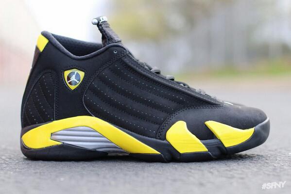 devaughn11's tweet image. Check out @KicksOnFire for sneaker news and Jordan Release Dates: kicksonfire.com/air-jordan-rel…