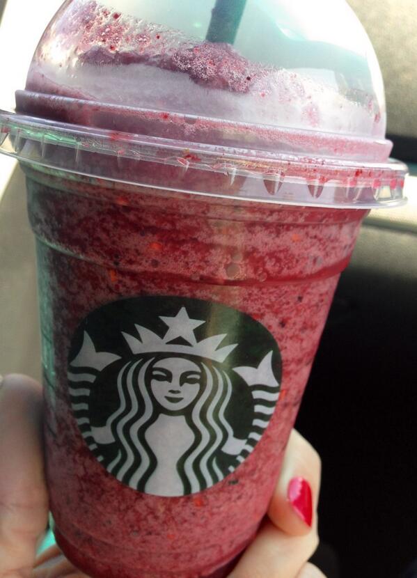 EPonzillo's tweet photo. New favorite @Starbucks drink for summer - Blended Very Berry Hibiscus Refresher w/extra berries! http://t.co/CHyMgweZd3