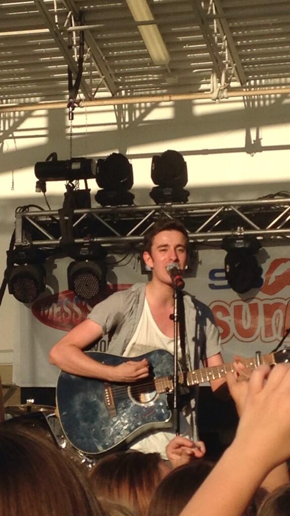 dananicole3372's tweet photo. AJR😍 #93QSJ2014 http://t.co/OWoRaAv9C8