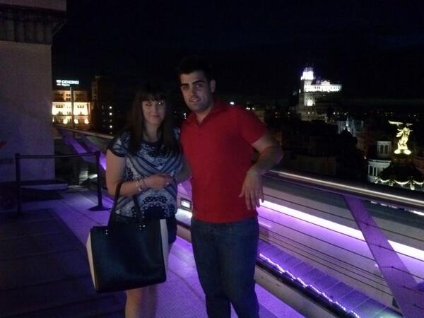 borja_mateo's tweet photo. Una vueltecita por las alturas de los madriles... con @1405Tamara un besillooo!!! http://t.co/iQy66pW9x1
