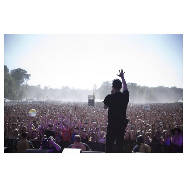 G_Eazy's tweet photo. Today was hella tight 📷 @benwolin http://t.co/iWC6jskECU