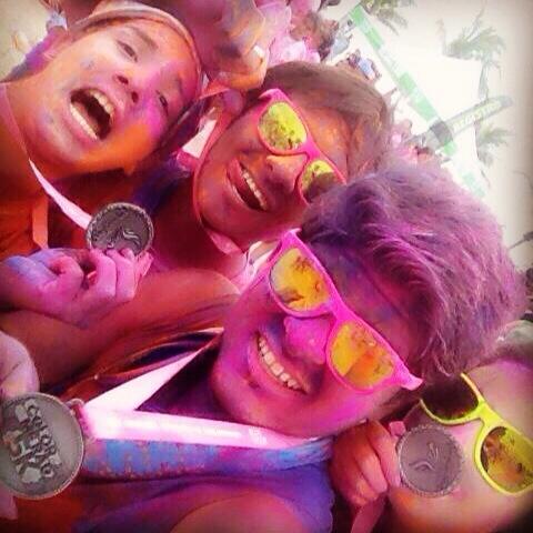 Text0s's tweet photo. El #ColorMeRadVeracruz fue un gran evento y único en su tipo. Obvio no podía faltar la #Selfie 😎 http://t.co/xqRcmOzMGT