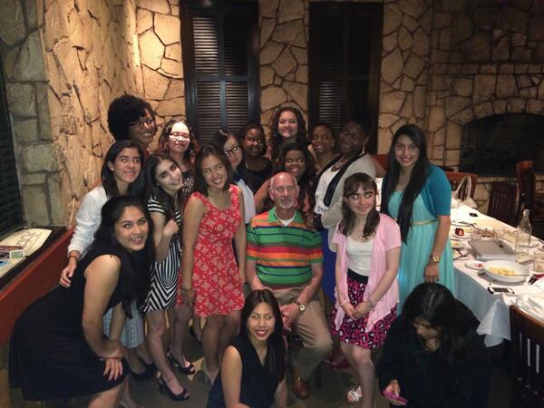 LilNitaaBee_'s tweet image. crying b/c my life wouldn't be the same w/o y'all, words can't describe how thankful I am for EVERYTHING #palsforever