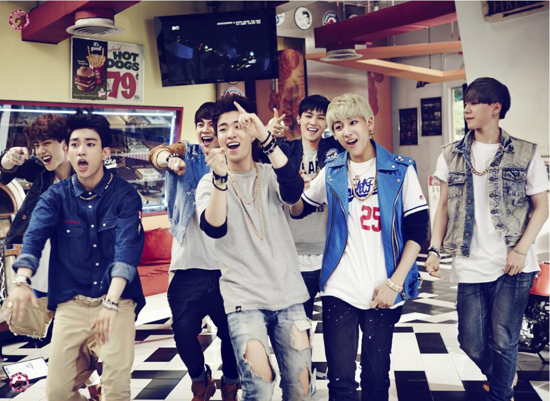 BqyqB13CEAAlc80.jpg:large