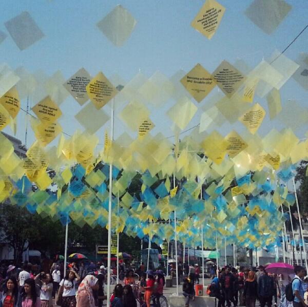 Instalasi layang-layang berisi harapan2 masy Jkt untuk Jakarta di masa depan di Kota Tua Creative Festival <a href="/KTCF2014/">KTCF </a>