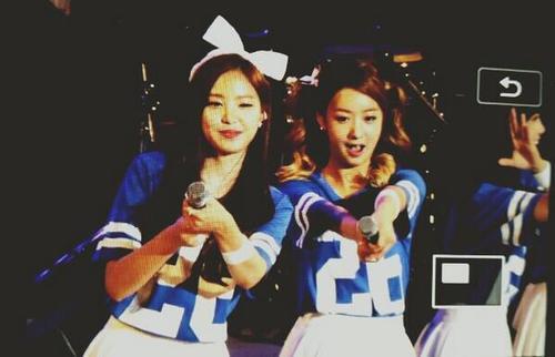 [FANTAKEN] 140622 Yonsei University Festival Apink Bomi and Naeun // cre : to the rightful owner