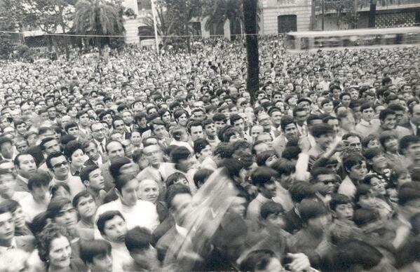 GLOBOaCOMER's tweet photo. ASÍ FUE Y ASÍ HA SIDO
@FotoHistCordoba: Recibimiento al @cordobacfsad en 1971 tras ascenso a Primera #VolvimosCCF http://t.co/8byy8Wua61