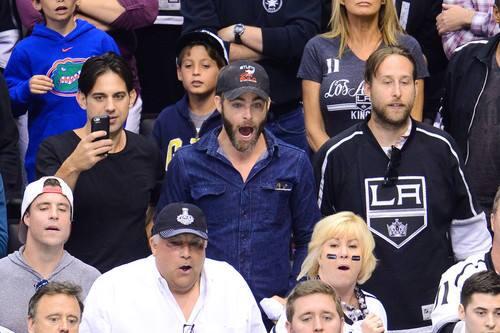 Chris Pine tweet media
