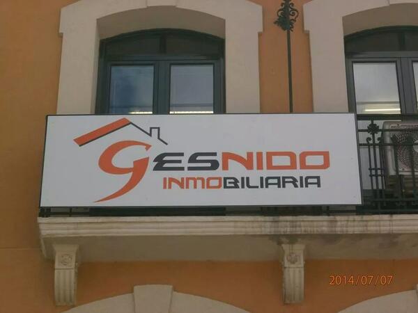 jaspromociones's tweet photo. Especialistas en #rotulos #carteleria exterior 
Gracias a @gesnido @Diegosanbruno por su confianza. http://t.co/hTPBsI9OZ4
