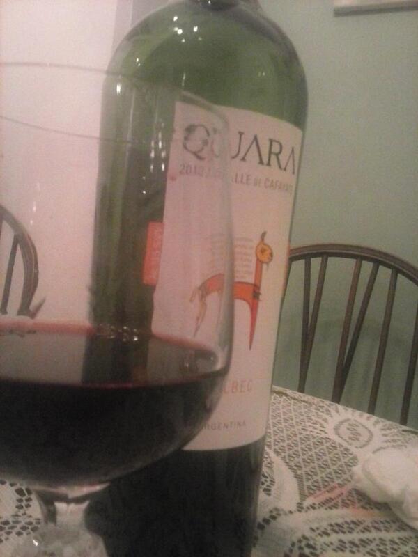 Si siguen tardando, este vino va a durar lo que España en el mundial <a href="/daladelta/">Dolores Sofer</a> <a href="/clarigllanos/">Clara Gonzalez Llans</a>
