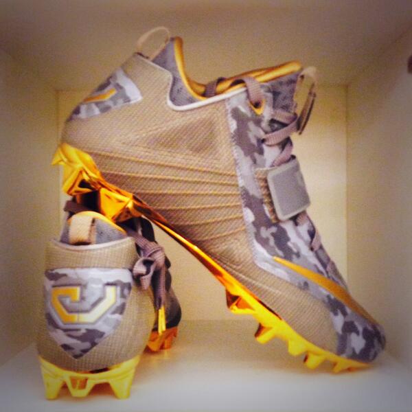 View image on Twitter