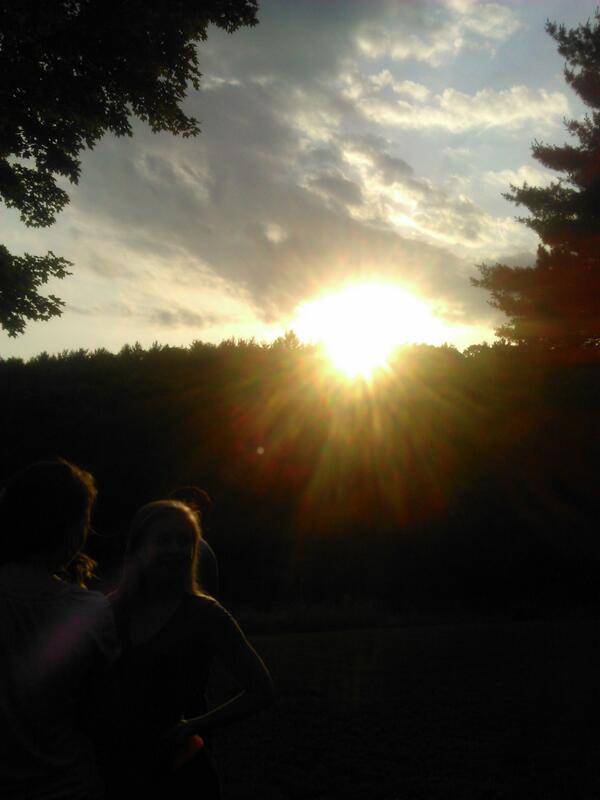 PhoebeConnolly's tweet photo. Photo of the Day: Sun returns to Governor's Institute on Current Issues and Youth Activism @WLYouthPrograms http://t.co/EEivaeuq0u