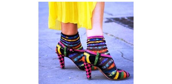 RapMusic_Buzz's tweet image. Socks With Sandals Emerging as Spring Trend bit.ly/1oaf86O
