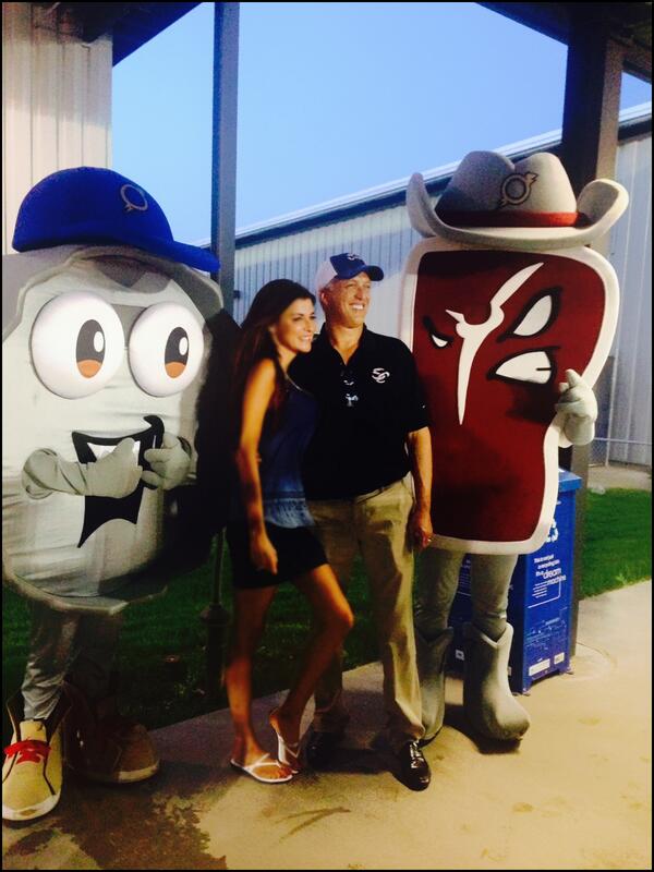 UnionOmahaCEO's tweet photo. #Cappy / @AmyHeartLive or @ChasersOwner #Sizzle @OMAStormChasers ? @WernerPark #StirUpTheStorm #4thofJulyWeekend2014 http://t.co/MW4Lnp7qEu