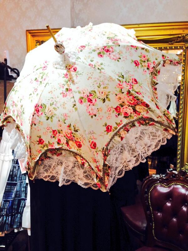 Victorian maidenから素敵な素敵な日傘が入荷致しました！ 傘の内側も