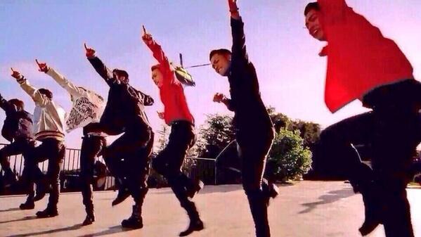 exile08love05's tweet photo. フォロワー1000人行きたいので
RTくれたFamさんお迎えにいきます!!      
#EXILE好きな人RT
#三代目好きな人RT
#GENE好きな人RT
#E-girls好きな人RT
#LDH好きな人RT
【拡散希望！】 http://t.co/4jCtEVlMUe