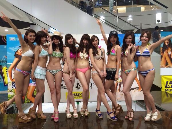 川村茉由 En Twitter ムラサキスポーツ水着コレクション Inイオンモール和歌山 楽しすぎました 大阪のモデルちゃんたちも面白すぎ メンバー最高でした 次は神戸だー Http T Co 84z1un6unv
