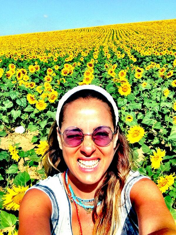 Ayçiçekleriyle selfie:))