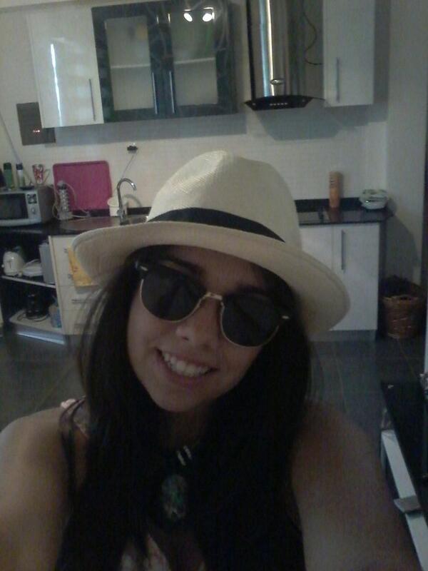 MiriamBartulo94's tweet photo. Gogogo beach!! #sun http://t.co/p3ovO8nLtt