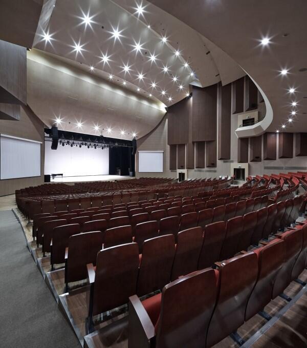 Br2rkA0CEAALpin.jpg:large