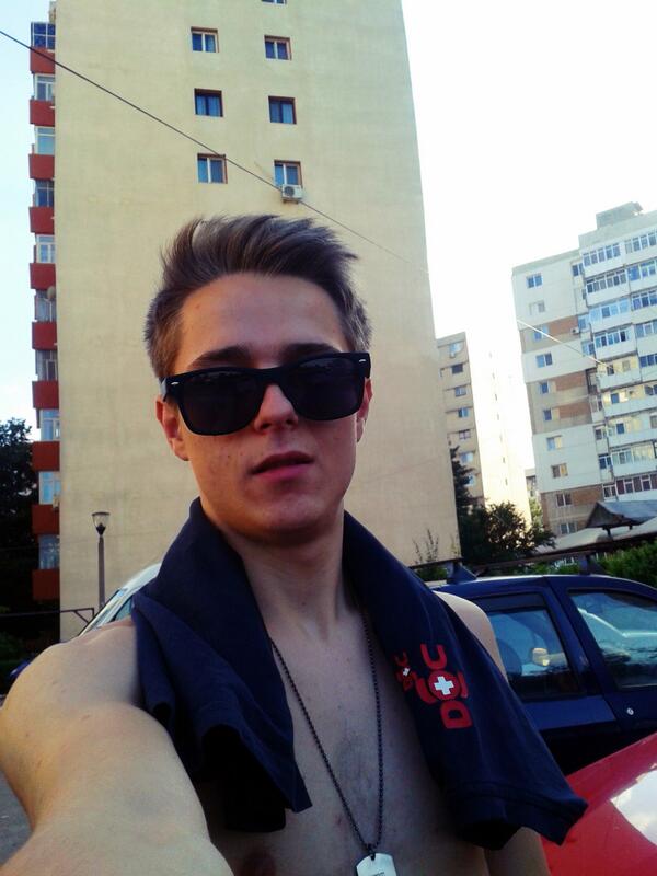 Steff Zeus tweet media